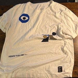Nike A.I.R. Tee size large white